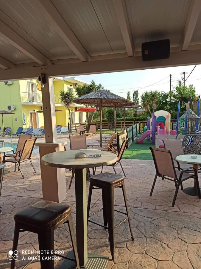 Amadeus Hawaii Apartments & Studios Сидари Екстериор снимка