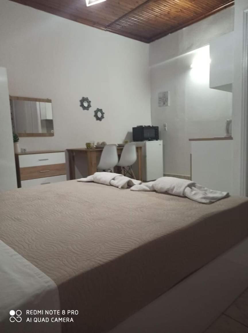 Amadeus Hawaii Apartments & Studios Сидари Стая снимка
