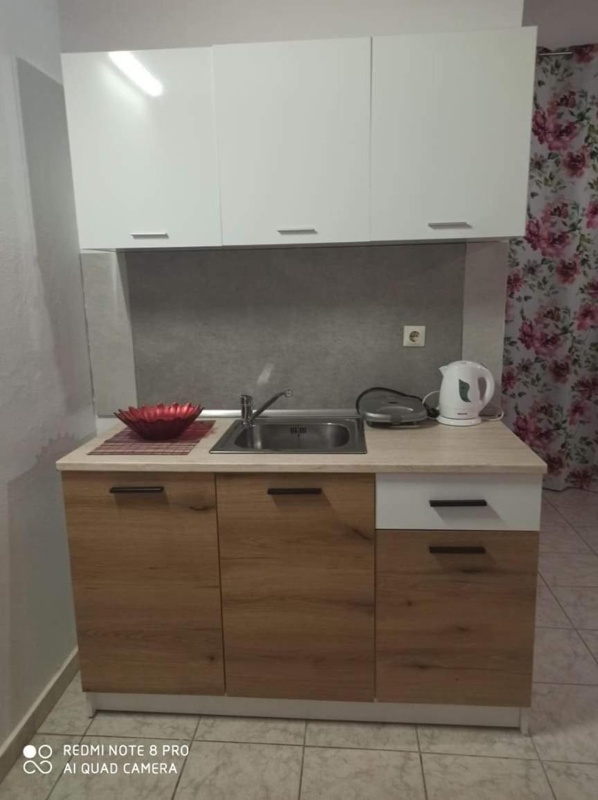 Amadeus Hawaii Apartments & Studios Сидари Стая снимка