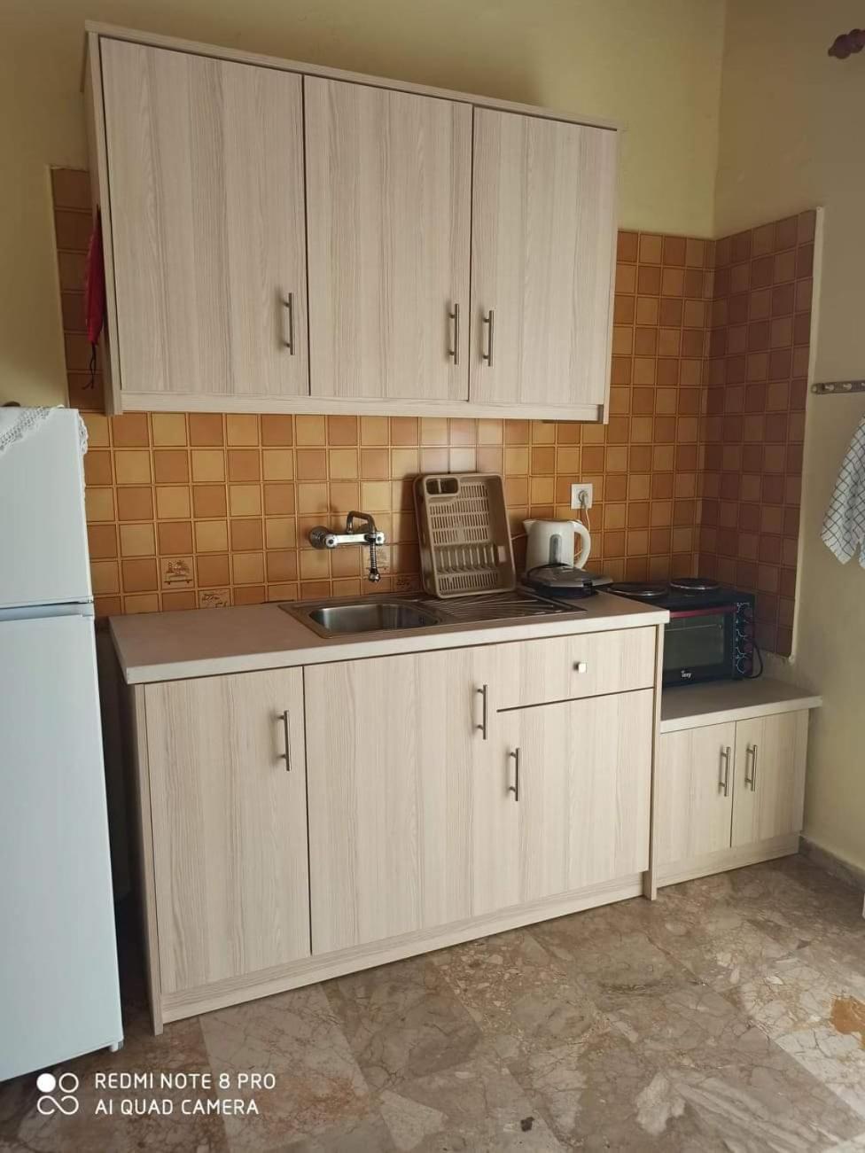 Amadeus Hawaii Apartments & Studios Сидари Стая снимка